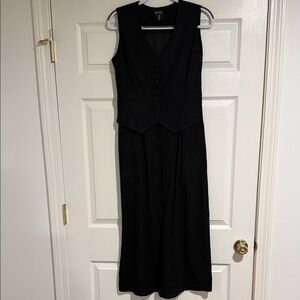 Classic Black Sleeveless Button-Front Maxi Dress